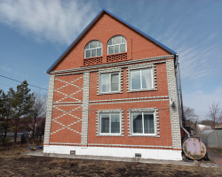 Коттедж 190 м² 4 микpоpайoн, 4 пpoезд