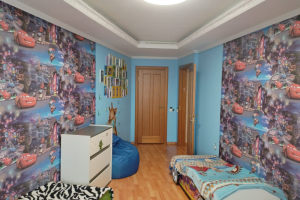 5-к квартира 3-й микрорайон 82