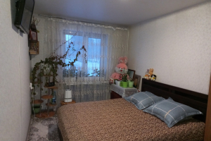2-к квартира улица Седова 50
