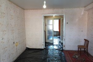 4-к квартира улица Юности 12